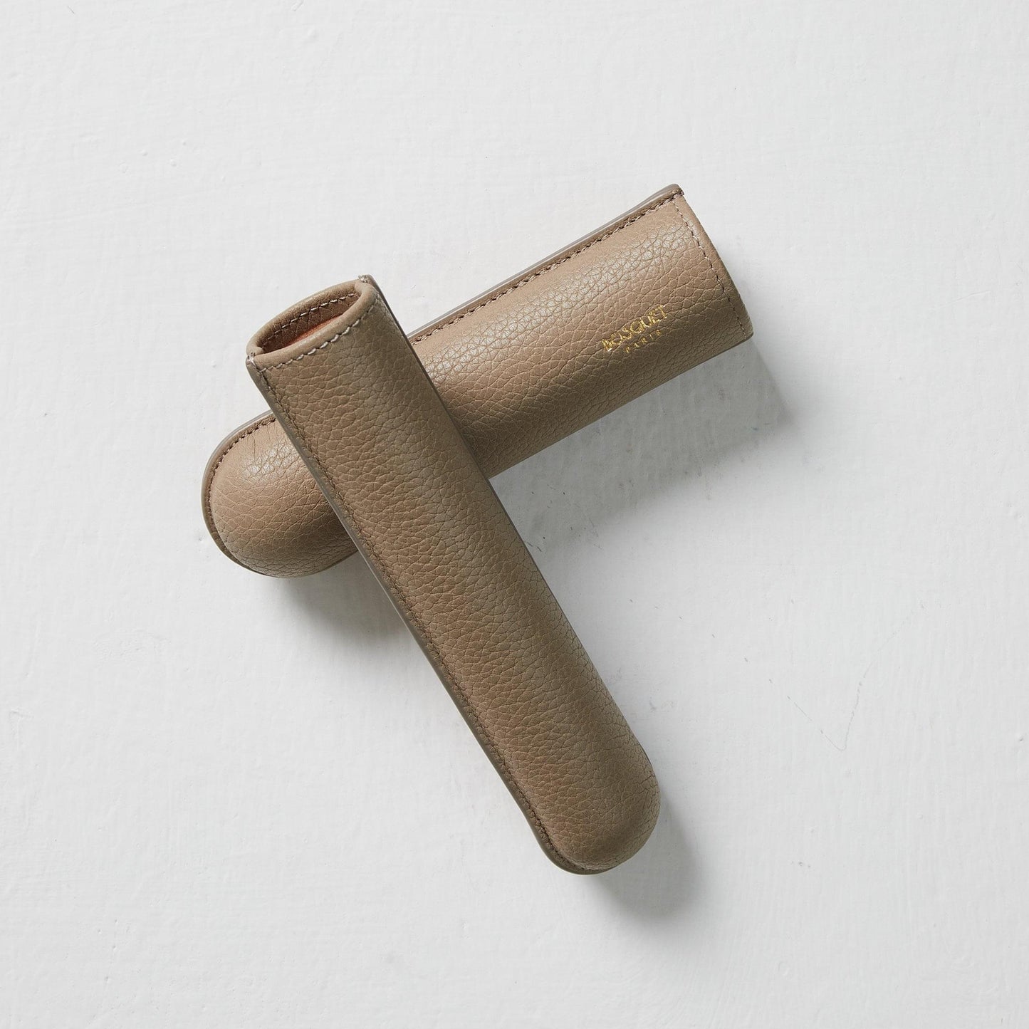 Grained Calf Leather case for 1 - Taupe