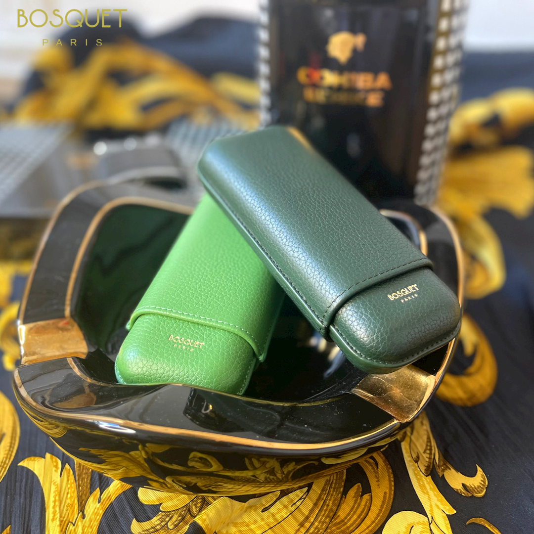 cigar cases, accessories for cigar aficionados, luxury gifts for cigar smokers