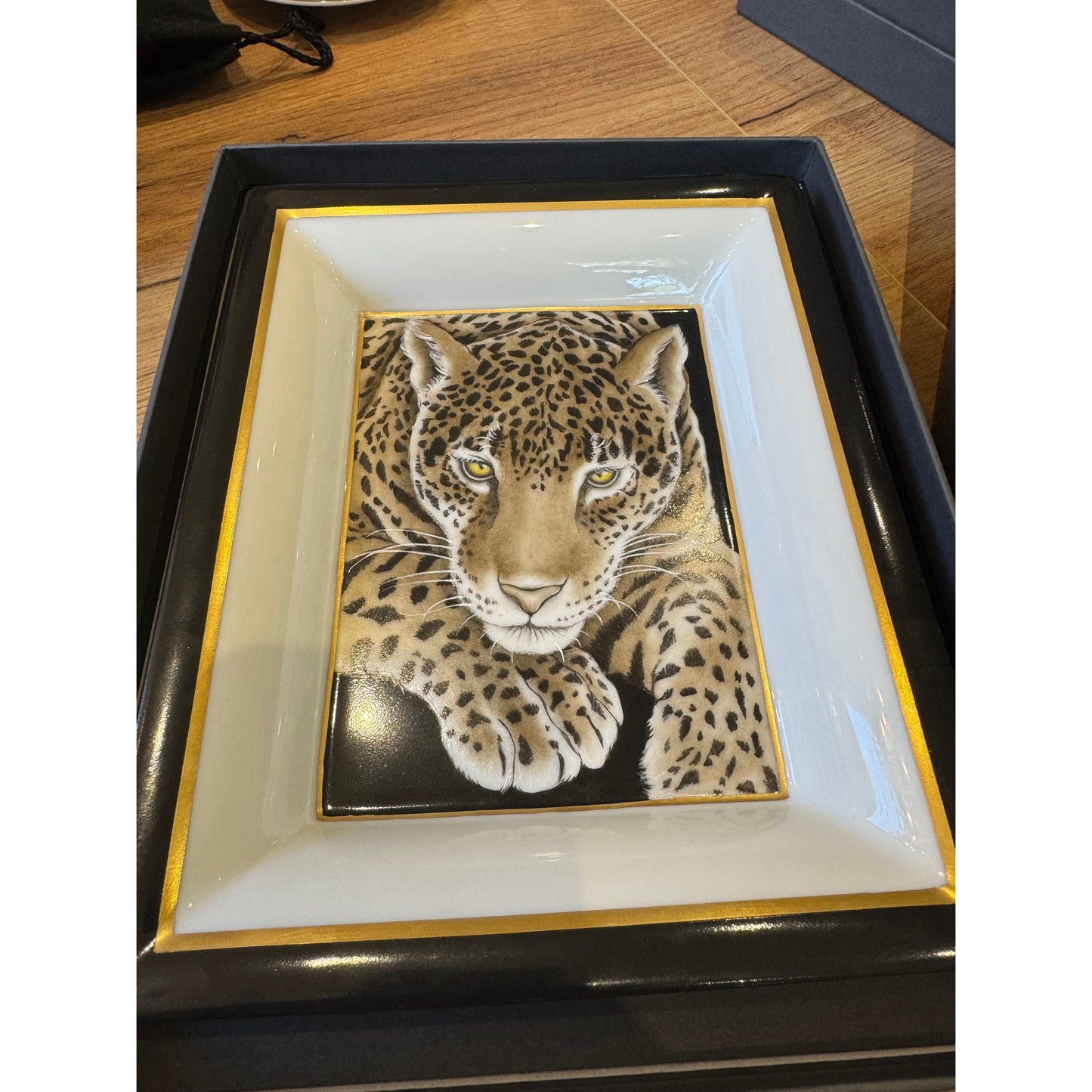 Vide Poche 'Leopard' - Hand Painted Porcelaine from Limoge, france Vide Poche 'Leopard' - Hand Painted Porcelaine from Limoge, france