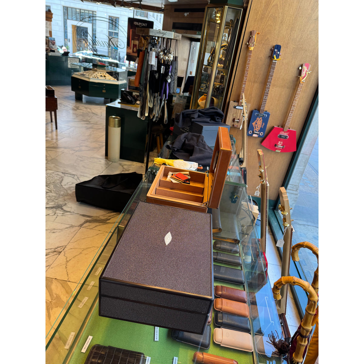 Desktop Humidor 120 cigars wood and Shagreen - STRUTHIO Collection Desktop Humidor 120 cigars wood and Shagreen - STRUTHIO Collection