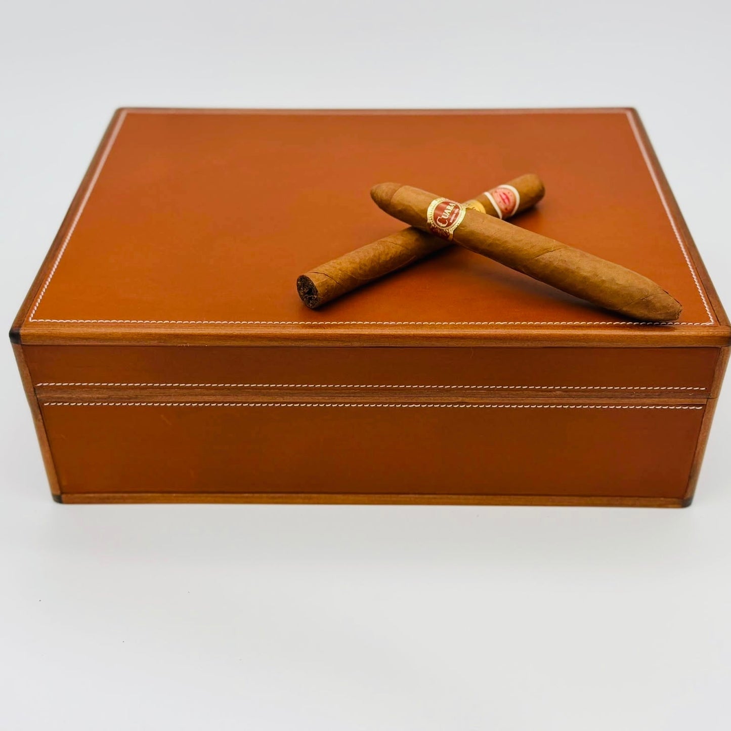 Desktop Humidor 75 cigars wood and Barenia leather - HERITAGE Collection