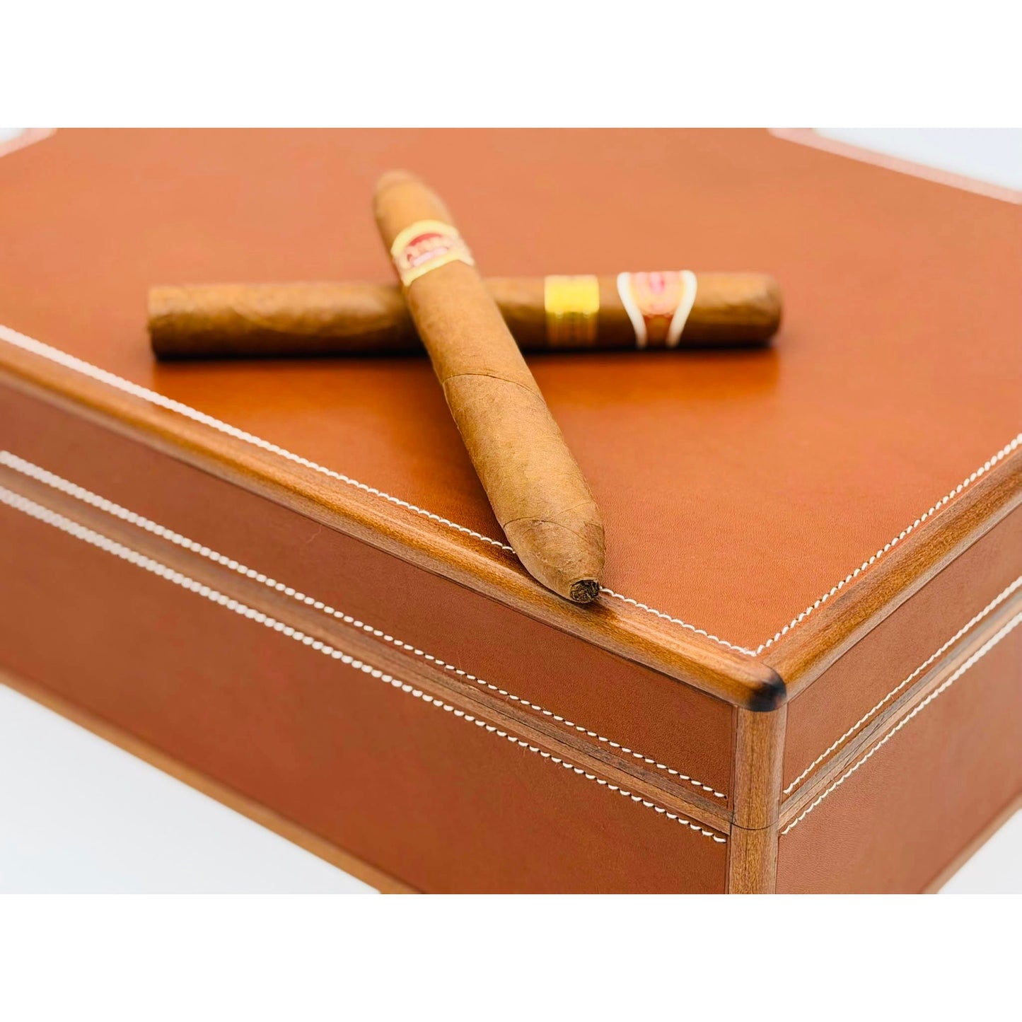 Desktop Humidor 75 cigars wood and Barenia leather - HERITAGE Collection