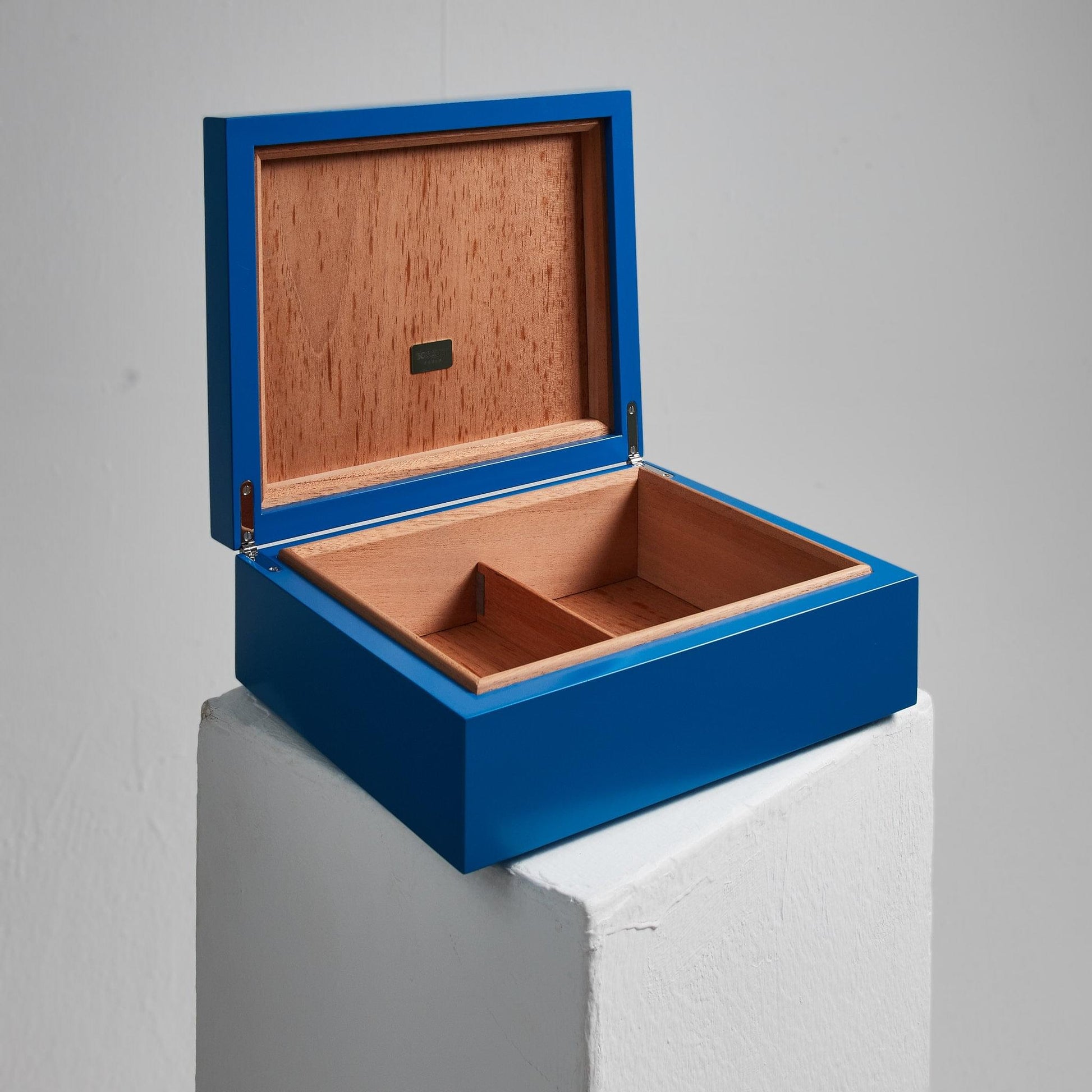 Blue Humidor | Handmade, Sprayed Humidor in Capri Blue