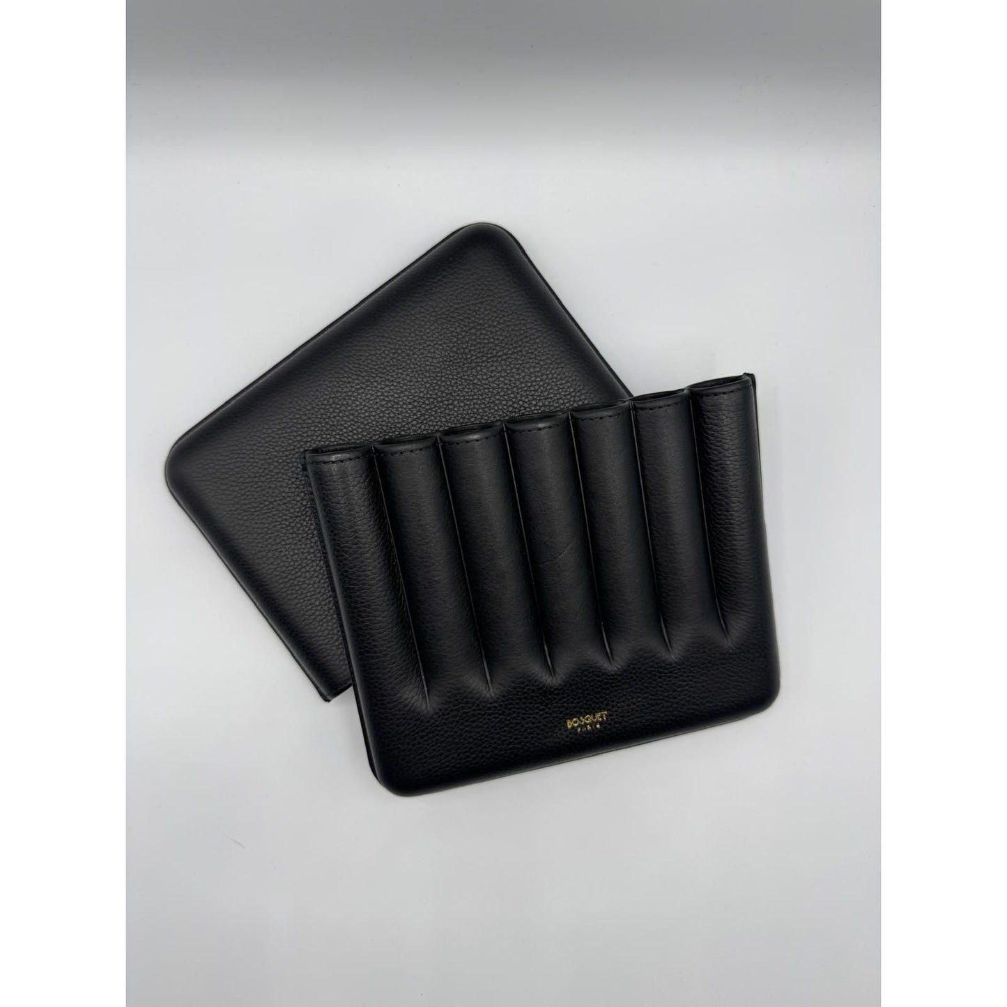 Grained Calf Leather Case for 7 - Black